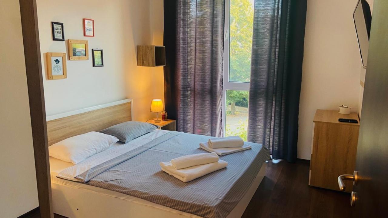Апартамент- Вила Флоренс На 600 М От Плажа! Varna Extérieur photo