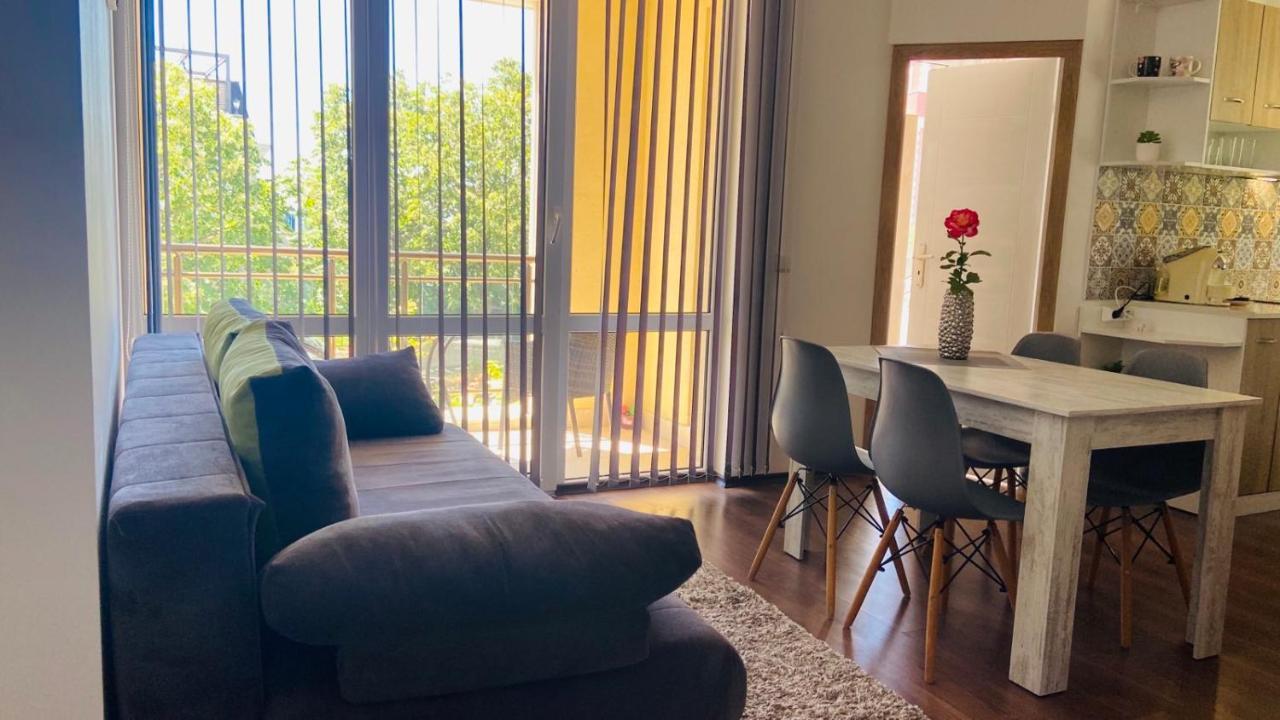 Апартамент- Вила Флоренс На 600 М От Плажа! Varna Extérieur photo